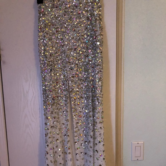 White prom dress - Picture 3 of 8